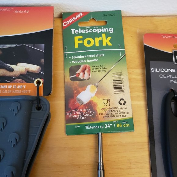 Mr. Bar-B-Q  Silicone BBQ Gloves + Basting Brushes + Telescoping Fork - Picture 3 of 7